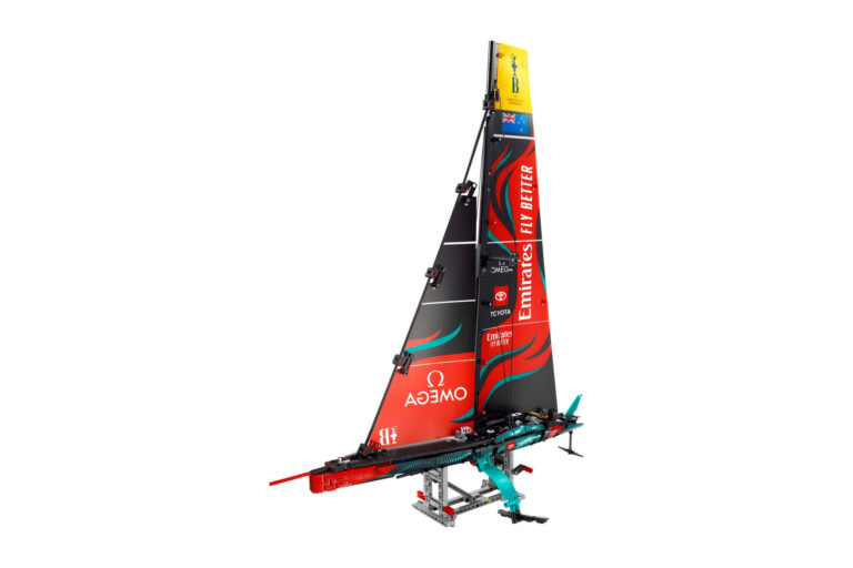 LEGO Technic Jacht Emirates Team New Zealand AC75 (42174)